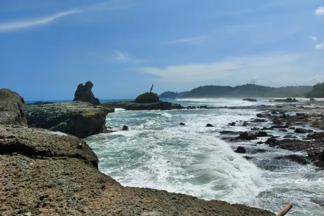 Jelajahi Cilacap dengan Wario Travel & Tour: Wisata Tanpa Batas!